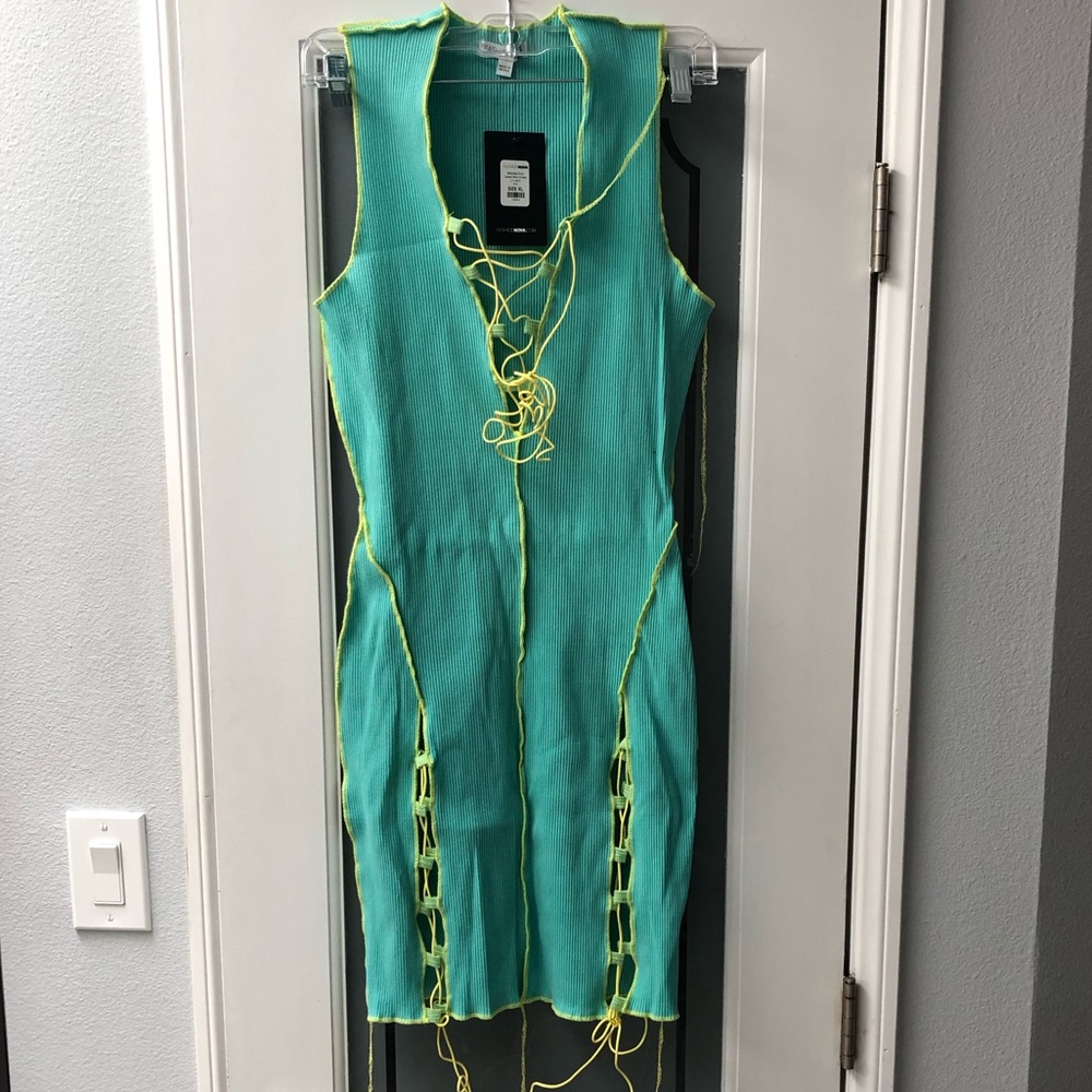 Laced bodycon dress